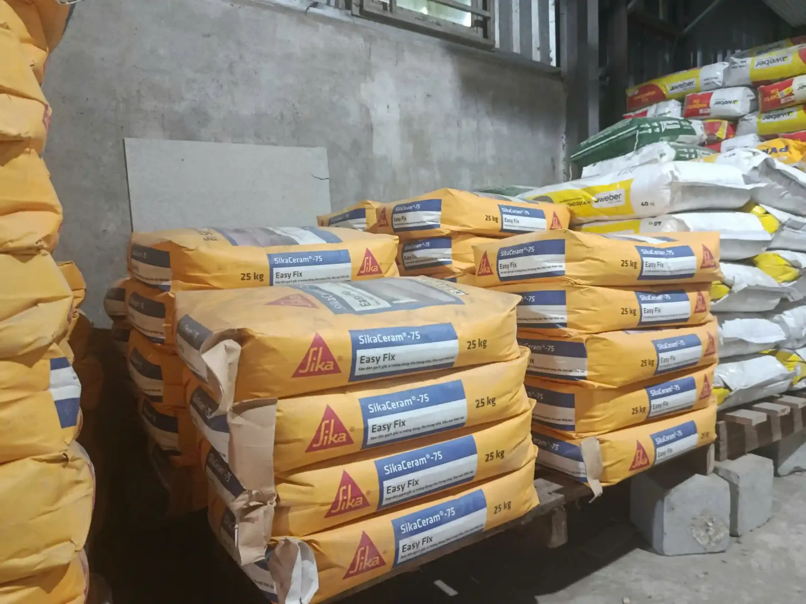 Các dòng keo dán gạch ốp tường - sika