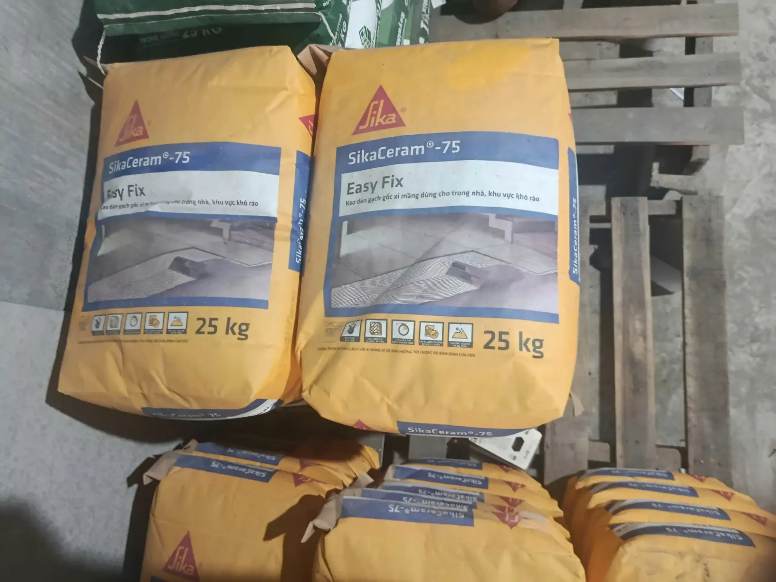 cách chọn keo dán gạch lát nền - sika