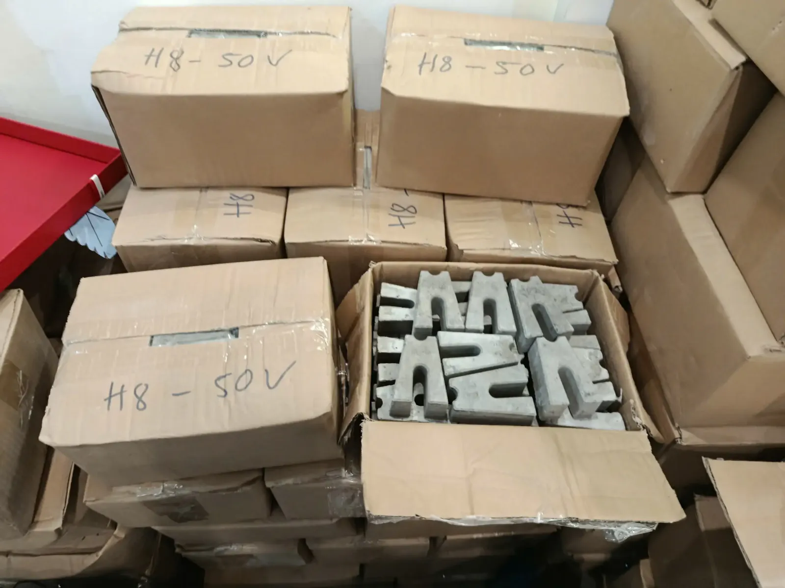 Viên Kê Bê Tông H8 Tại VLXD Hồng Ngát