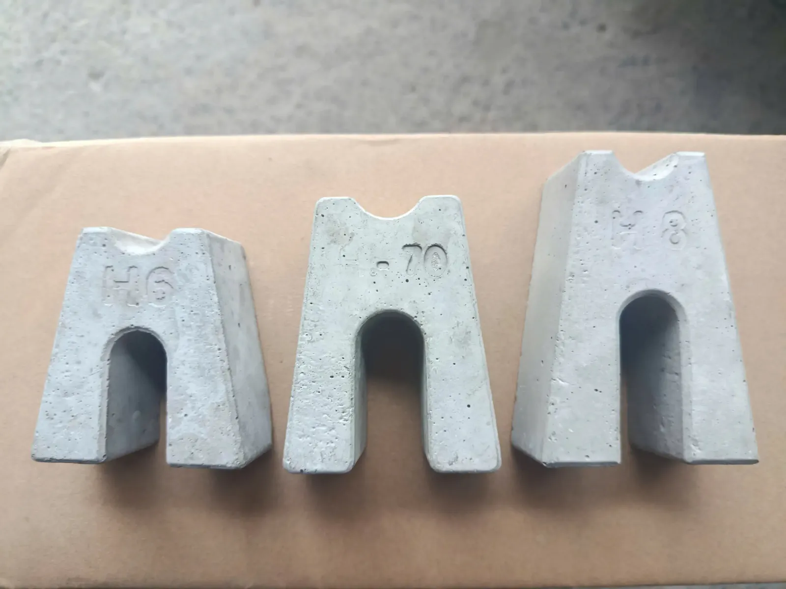 Cục Kê Bê Tông Chữ H