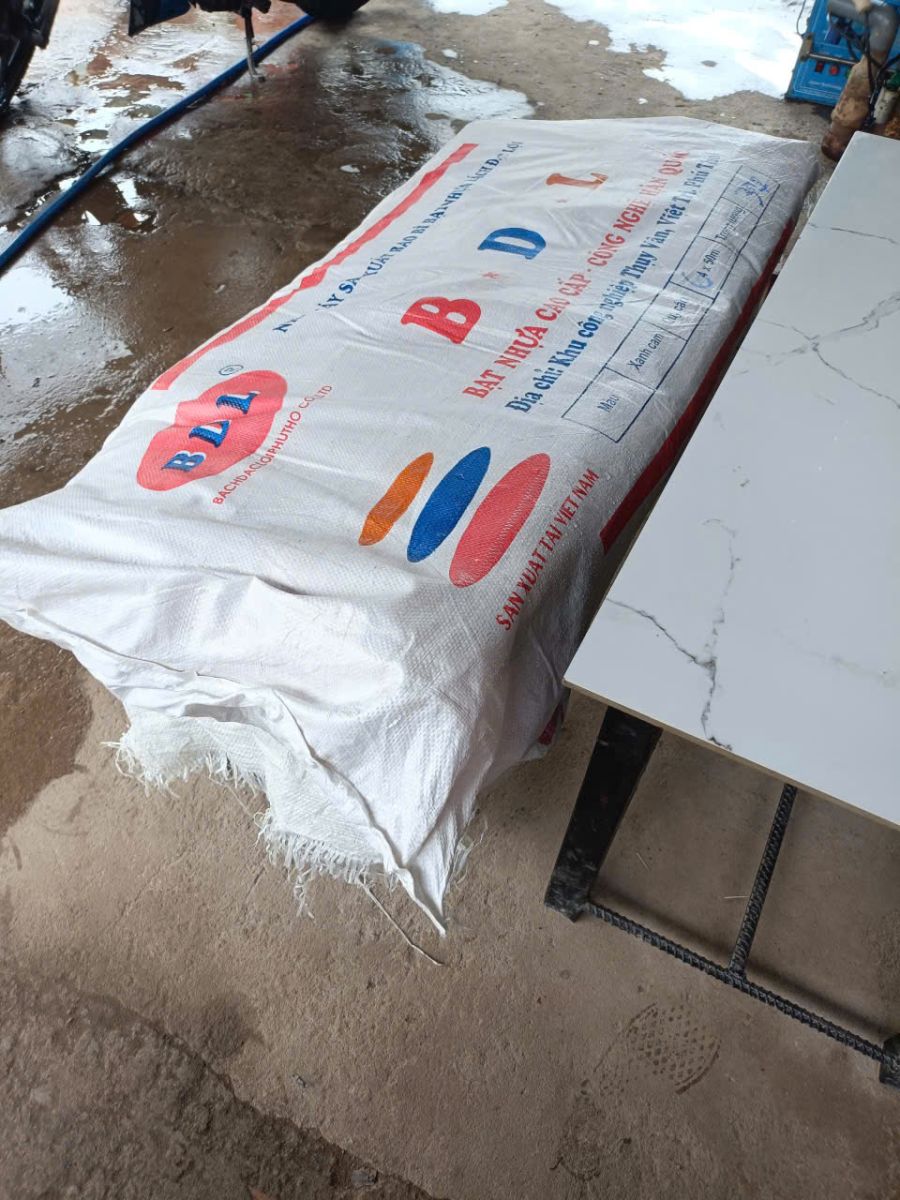 BẠT SỌC TẠI VLXD HỒNG NGÁT NHÀ BÈ